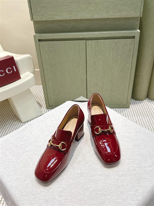 20251127171647572 320